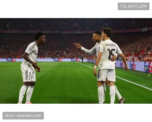 皇家马德里赛前训练曝光：首发阵型或在4-3-3与4-4-2之间切换